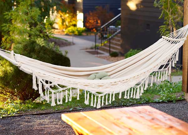 White Cotton Ecuadorian Hammock with Tassels and Spreader bar