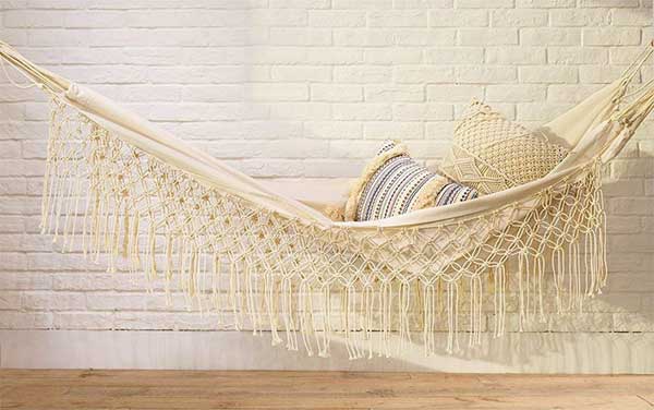 IndoorOutdoor  Hammock with Macrame Tassels 160x160cm with strong Grip 100/% Handmade very durable fits 2 People Beige offwhite